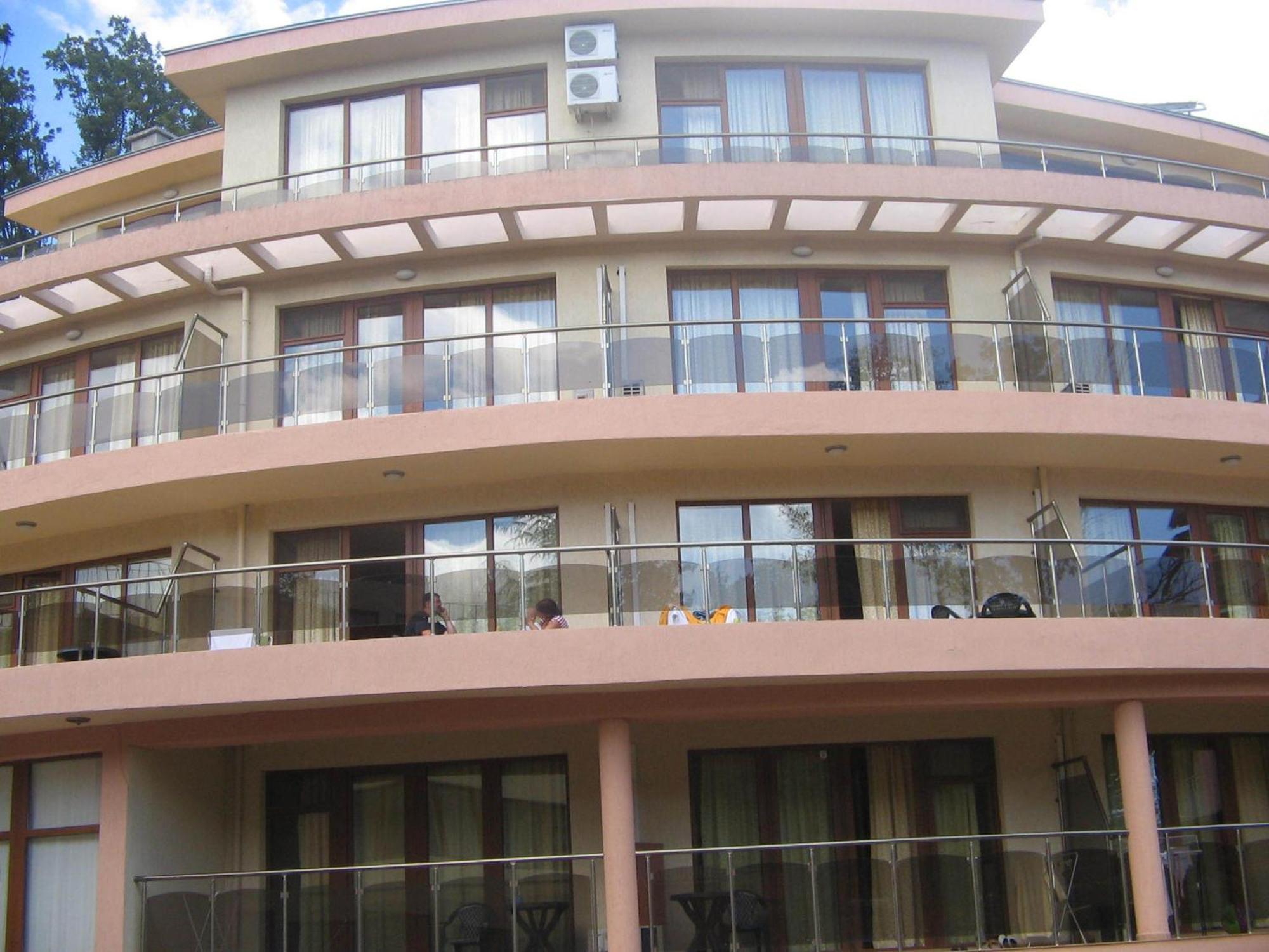 Sunny Paradise Family Hotel Kiten  Exterior photo